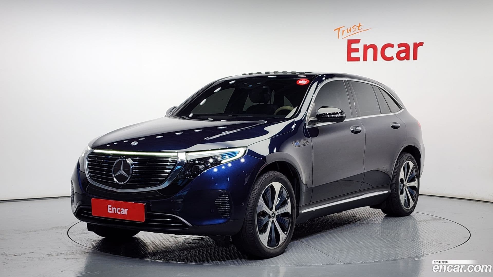 Main__Slider__Photo:EQC Mercedes-Benz 2020.6-0