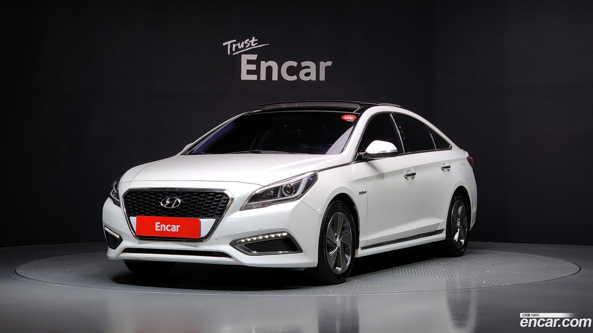 Main__Slider__Photo:Sonata Hyundai 2016.2-0