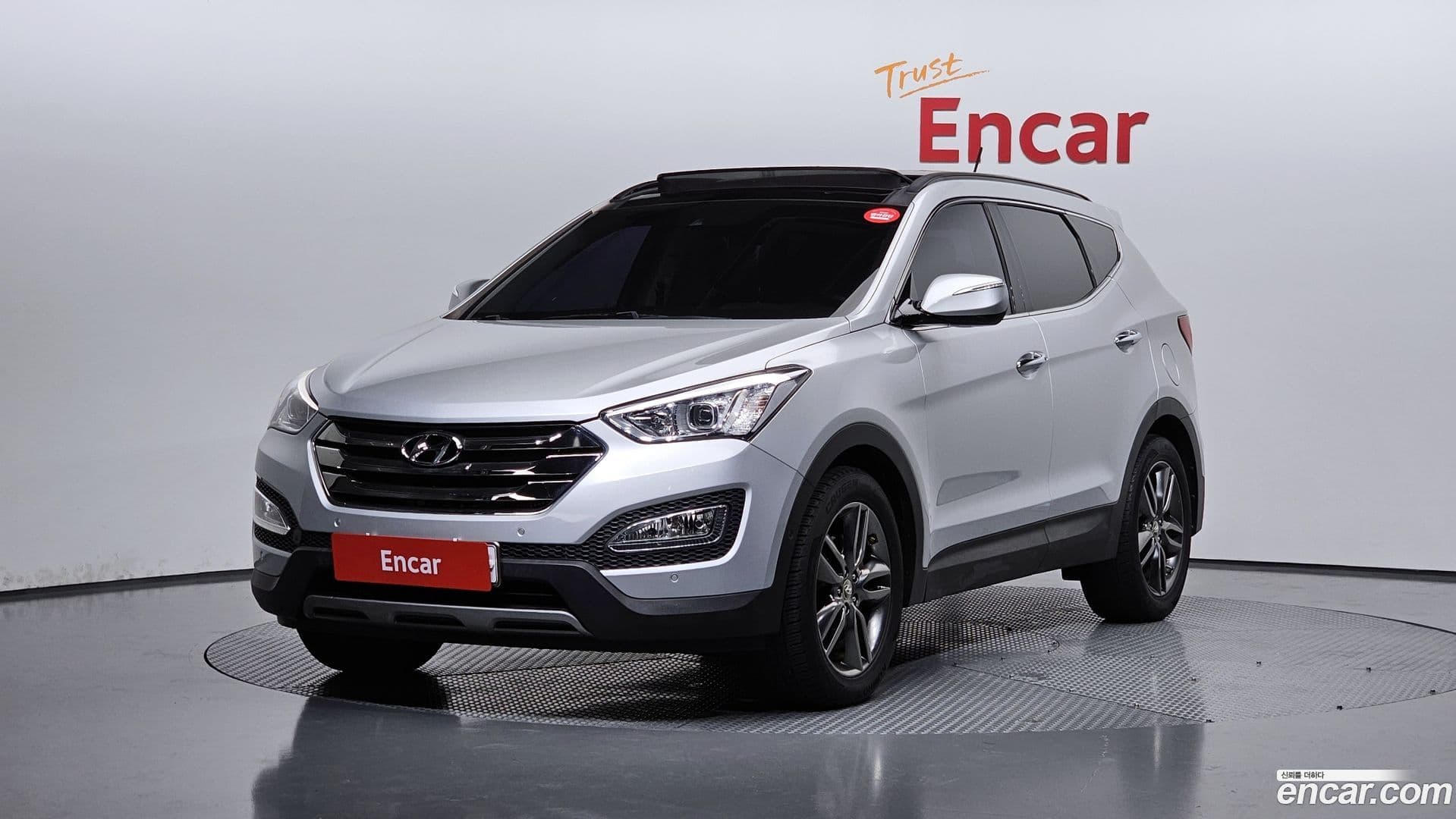 Main__Slider__Photo:Santafe Hyundai 2013.0-0