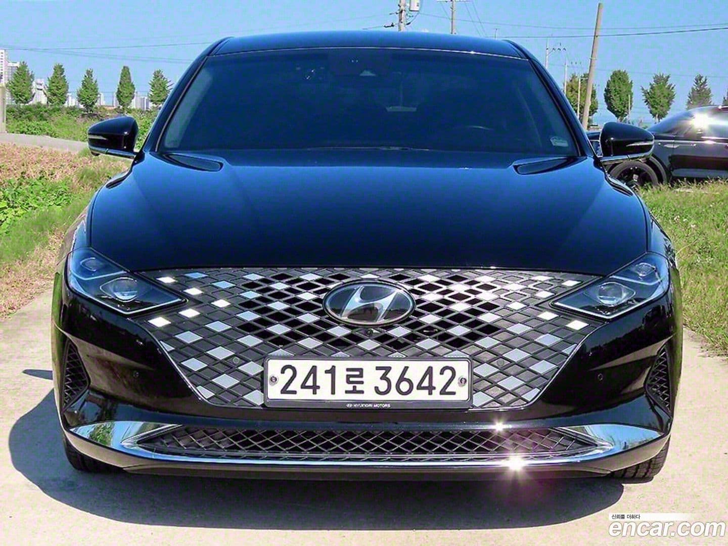 Main__Slider__Photo:Grandeur Hyundai 2021.0-0