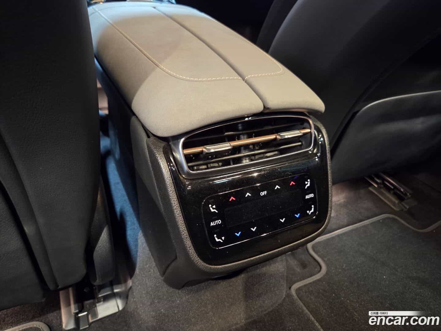 EQS Mercedes-Benz 2022.9-INNER-007