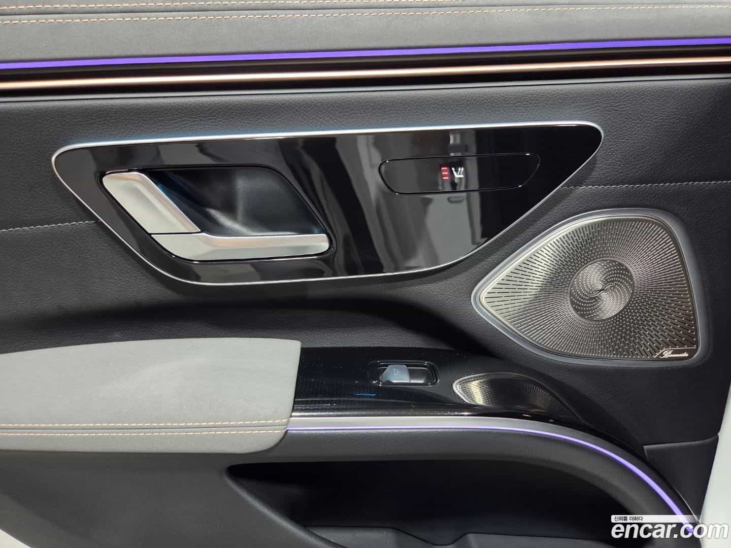 EQS Mercedes-Benz 2022.9-INNER-010