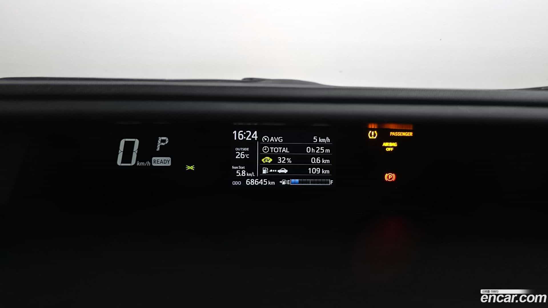 Prius Toyota 2018.3-INNER-008