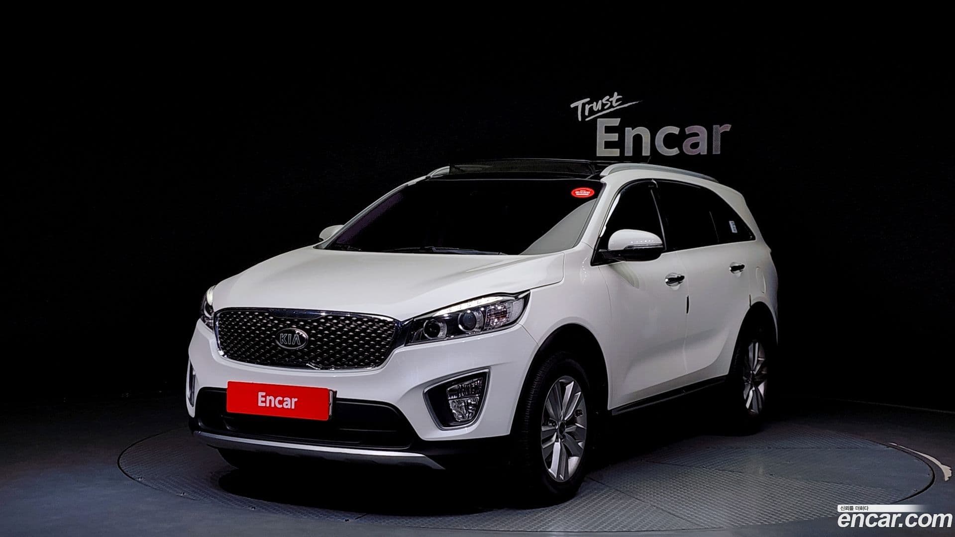 Main__Slider__Photo:Sorento Kia 2015.3-0