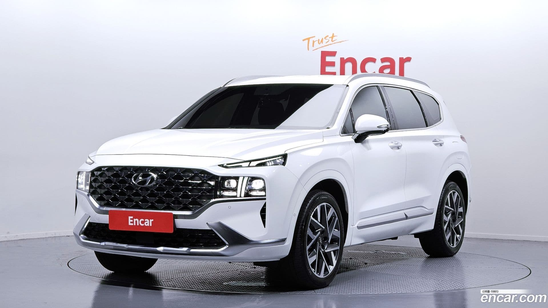 Main__Slider__Photo:Santafe Hyundai 2020.10-0