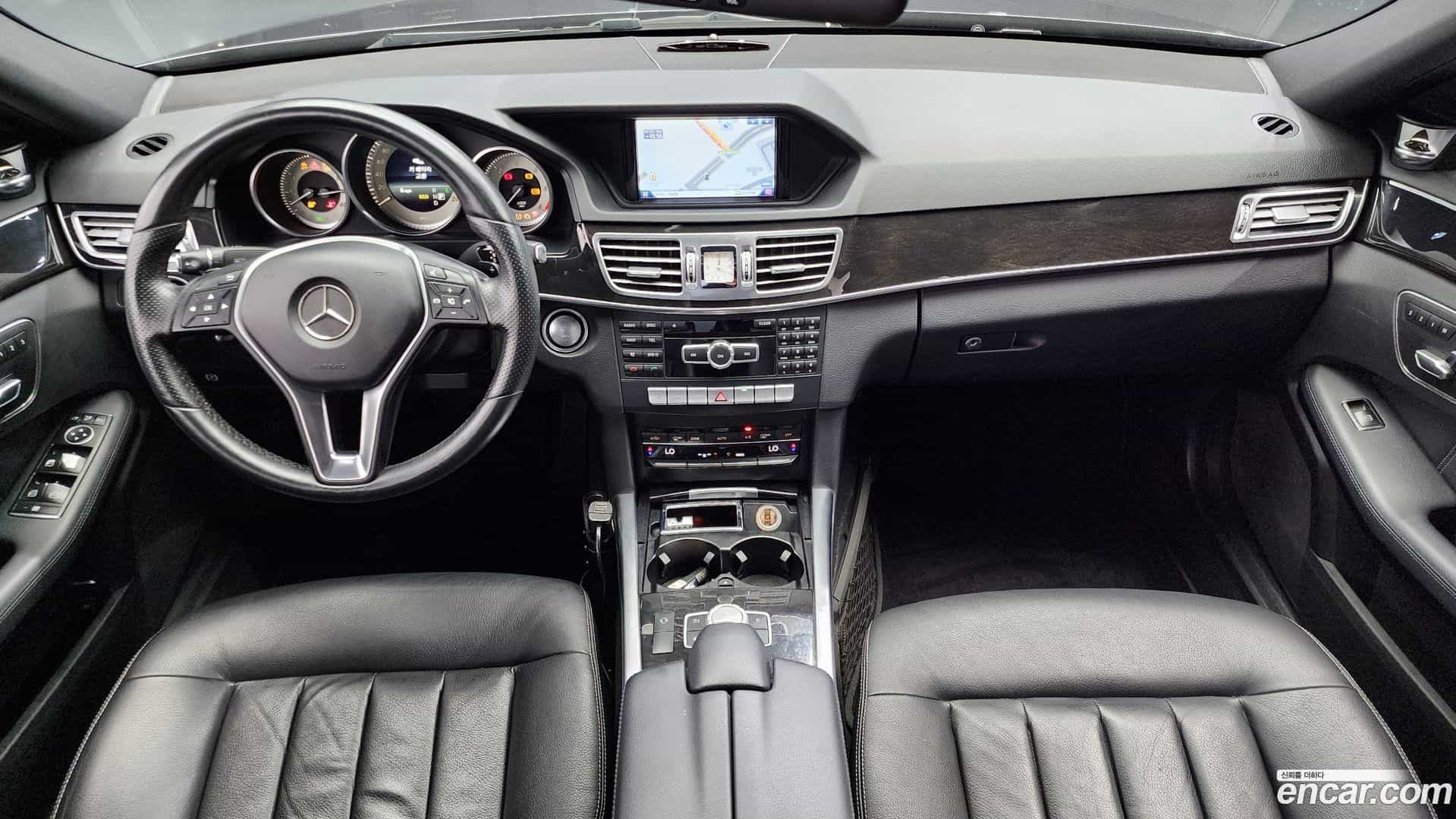E-Class Mercedes-Benz 2015.1-INNER-007