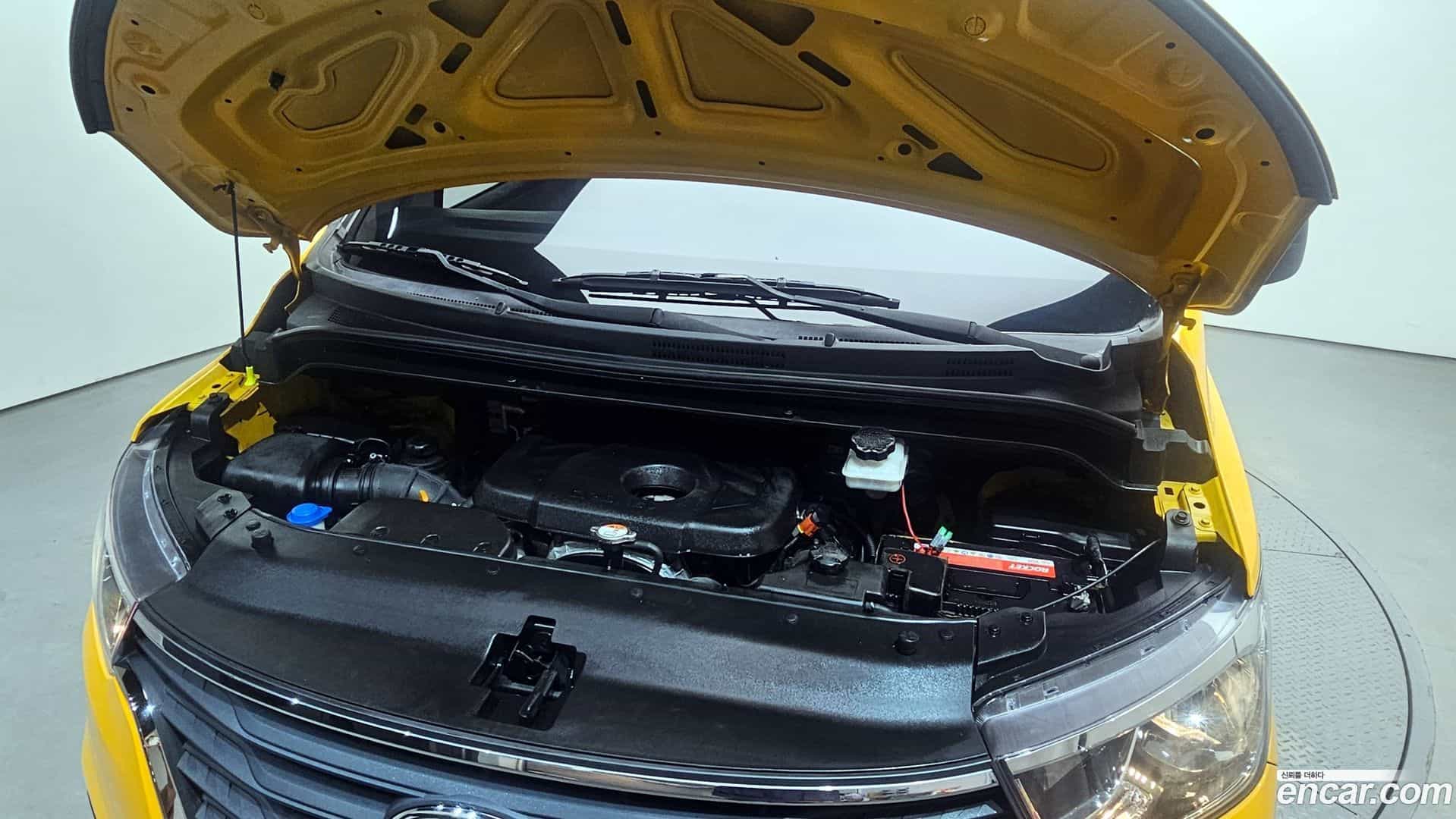 Starex Hyundai 2019.4-INNER-006