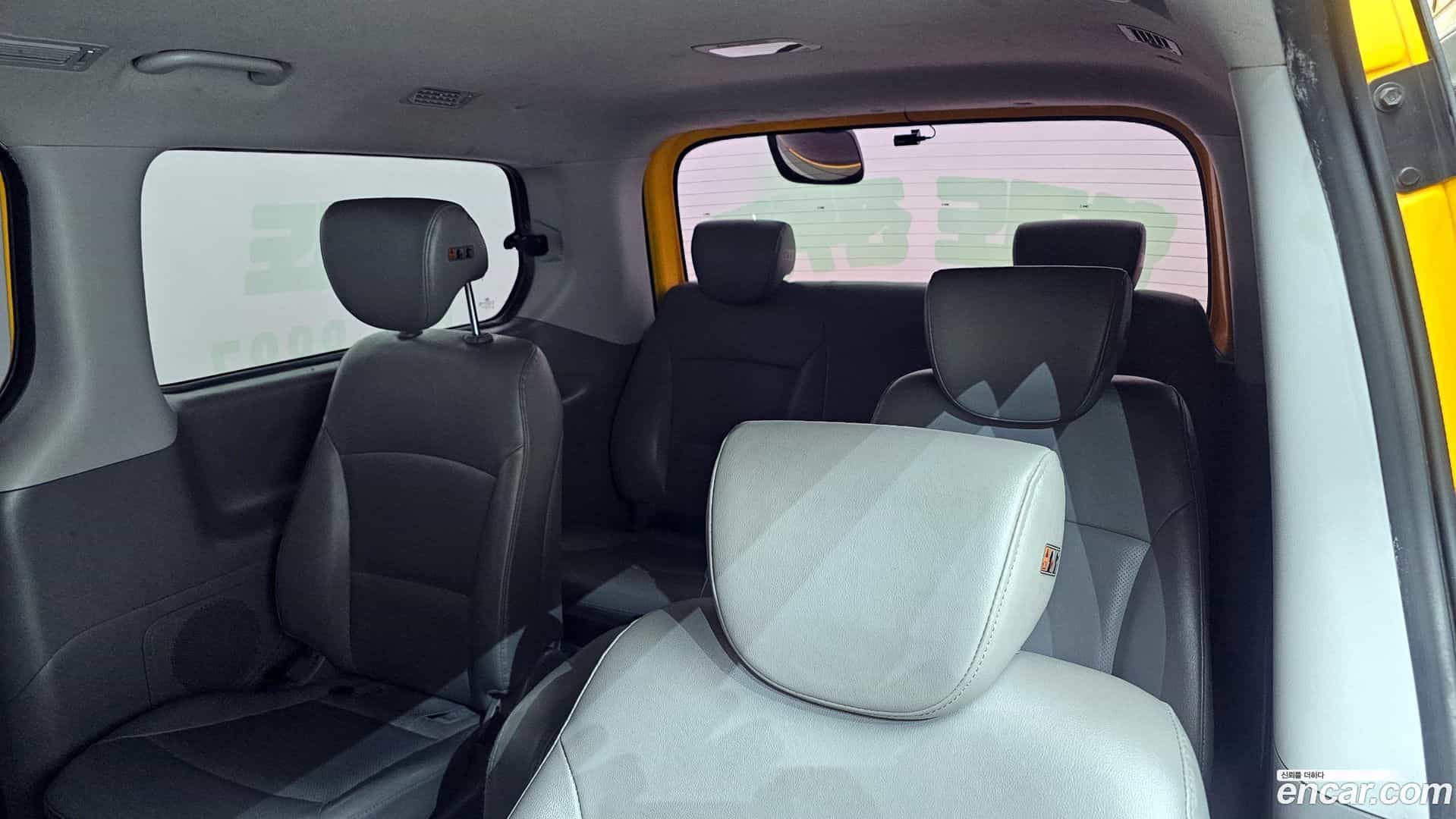 Starex Hyundai 2019.4-OPTION-017