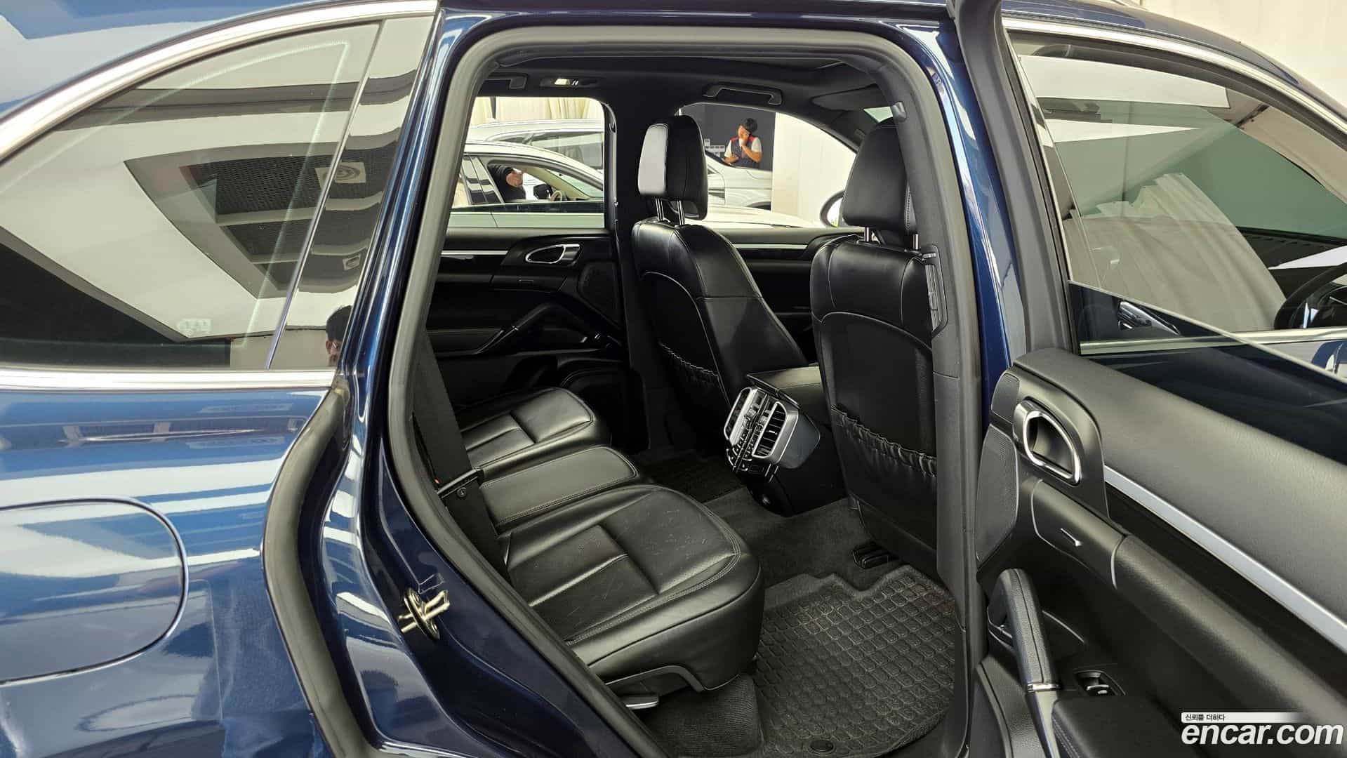 Cayenne Porsche 2013.9-OPTION-016