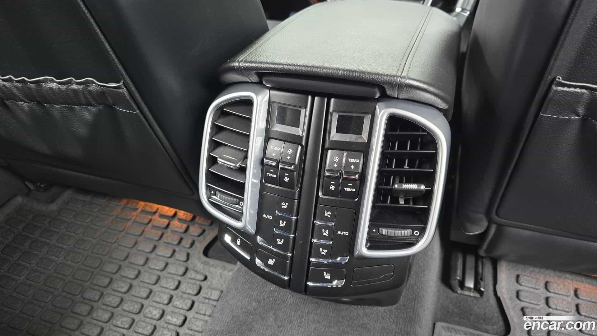 Cayenne Porsche 2013.9-OPTION-023