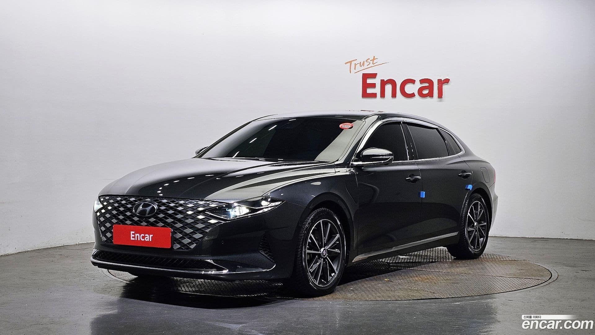 Main__Slider__Photo:Grandeur Hyundai 2020.6-0