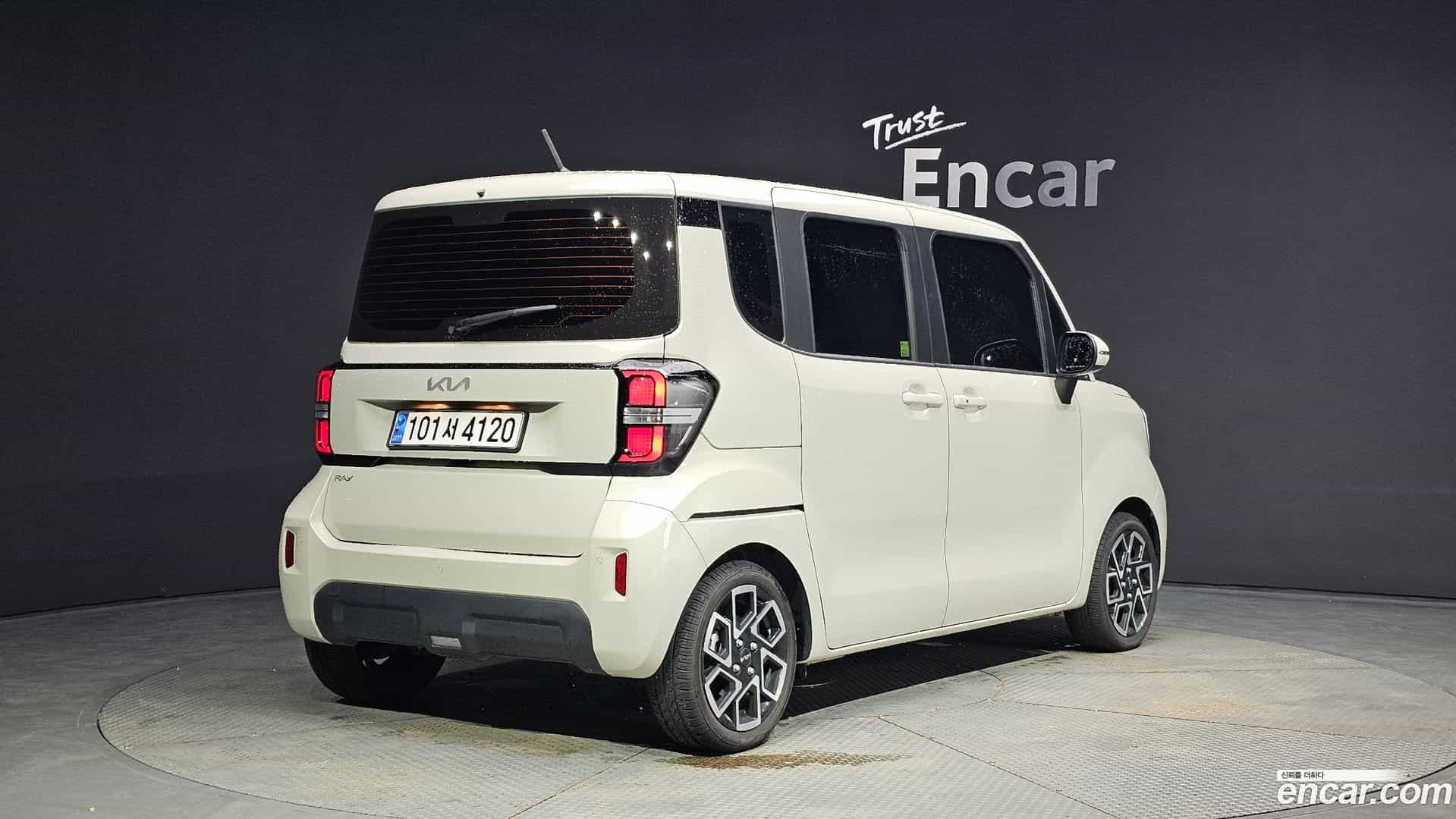 RAY Kia 2023.9-OUTER-002