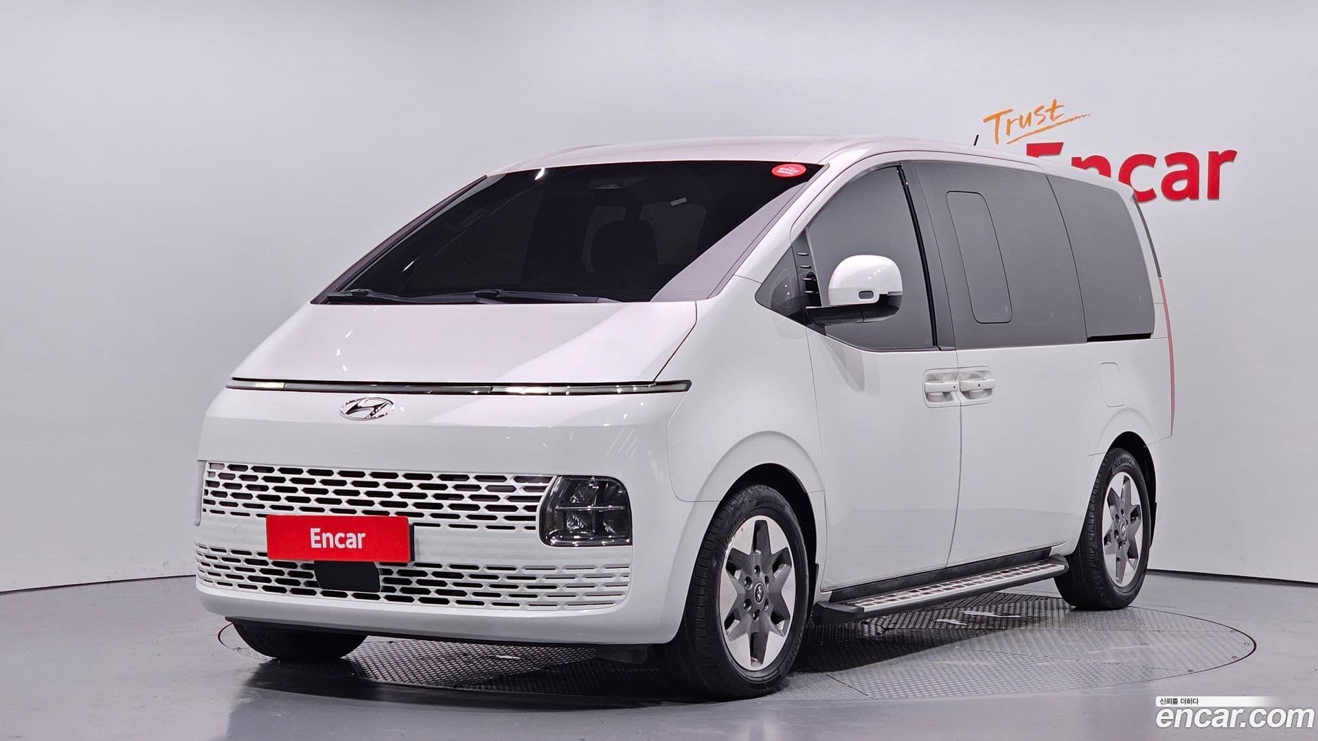 Main__Slider__Photo:Staria Hyundai 2023.6-0