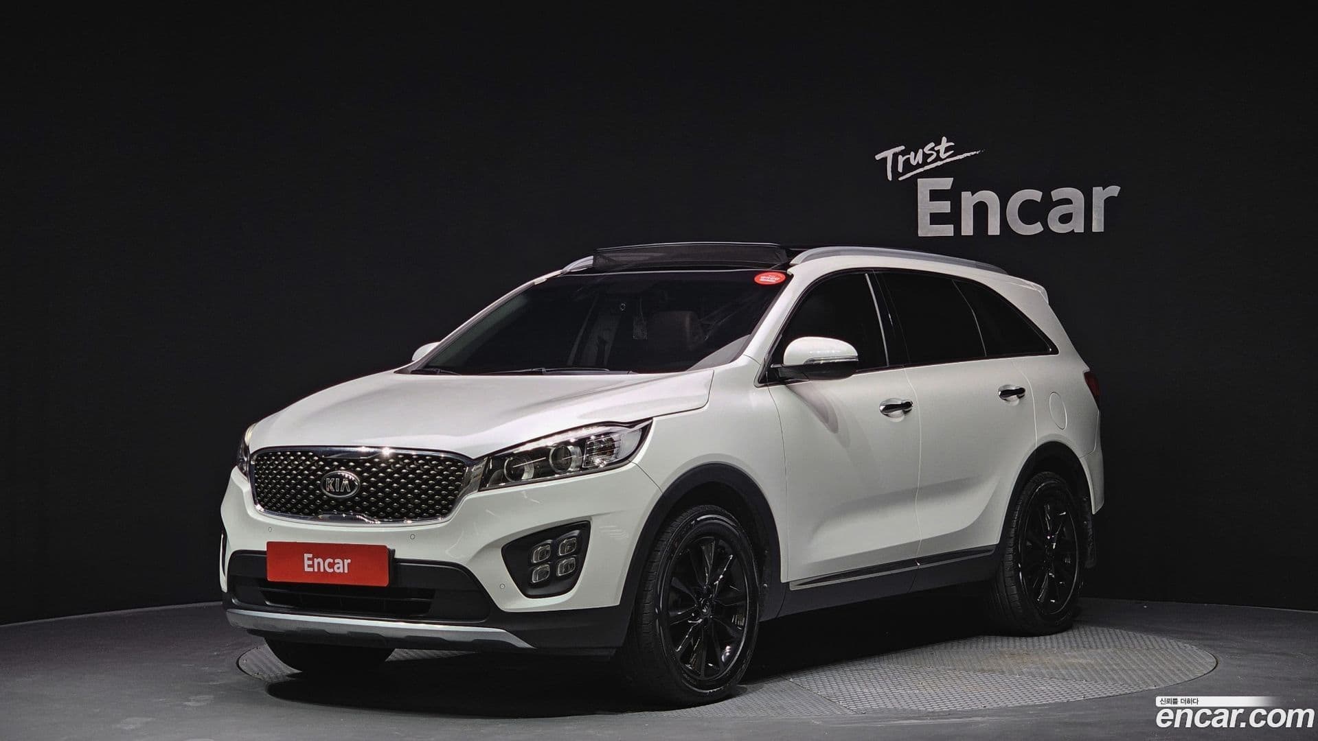 Main__Slider__Photo:Sorento Kia 2015.8-0