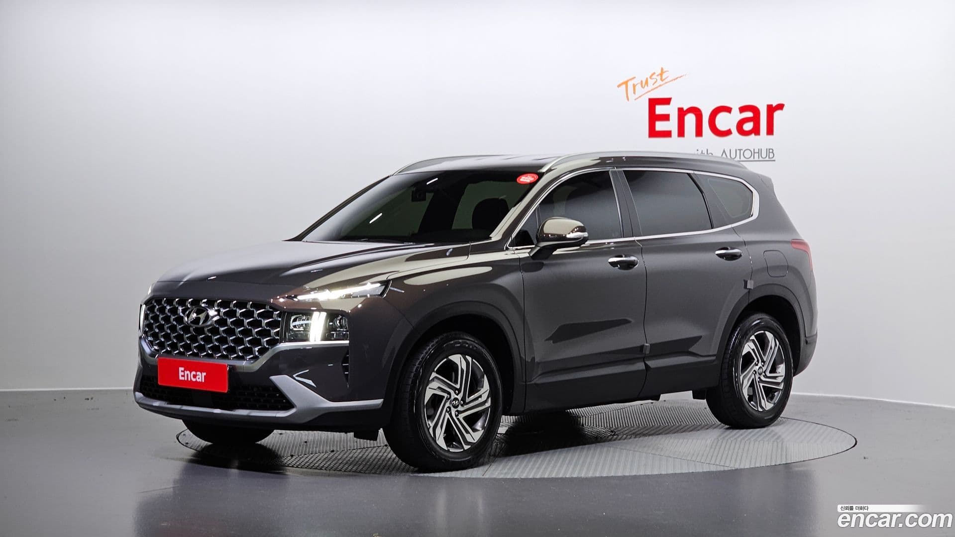 Main__Slider__Photo:Santafe Hyundai 2020.7-0
