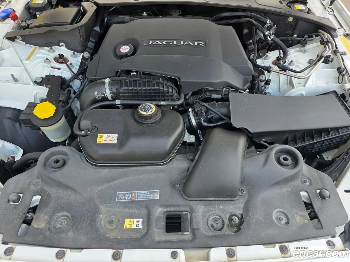 XJ Jaguar 2015.9-INNER-010