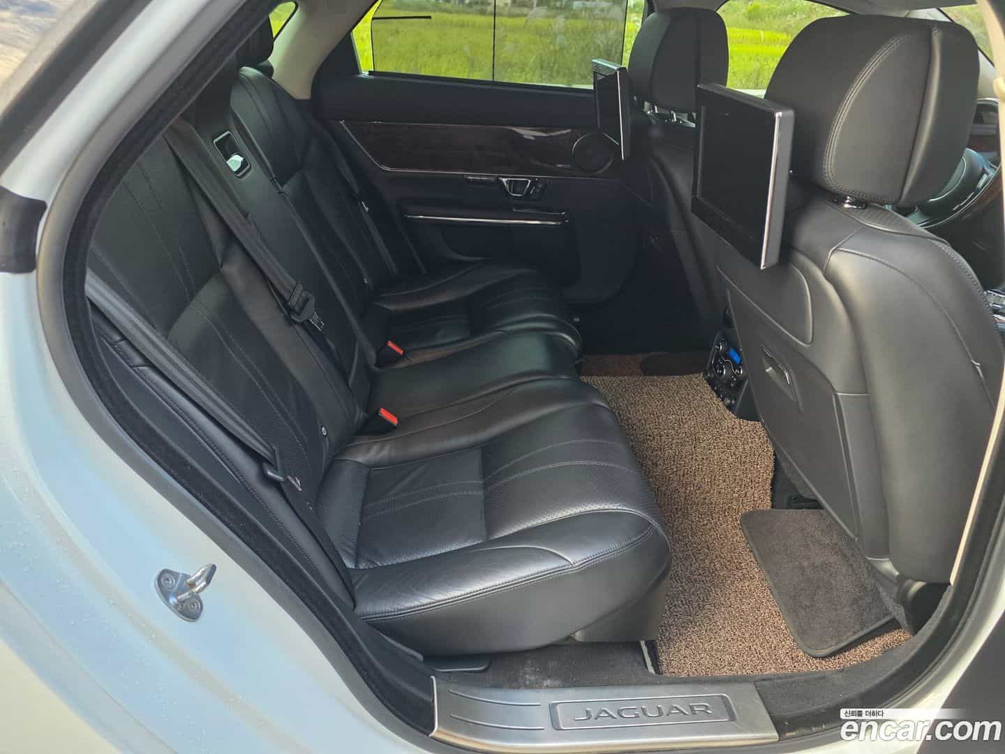 XJ Jaguar 2015.9-OPTION-021