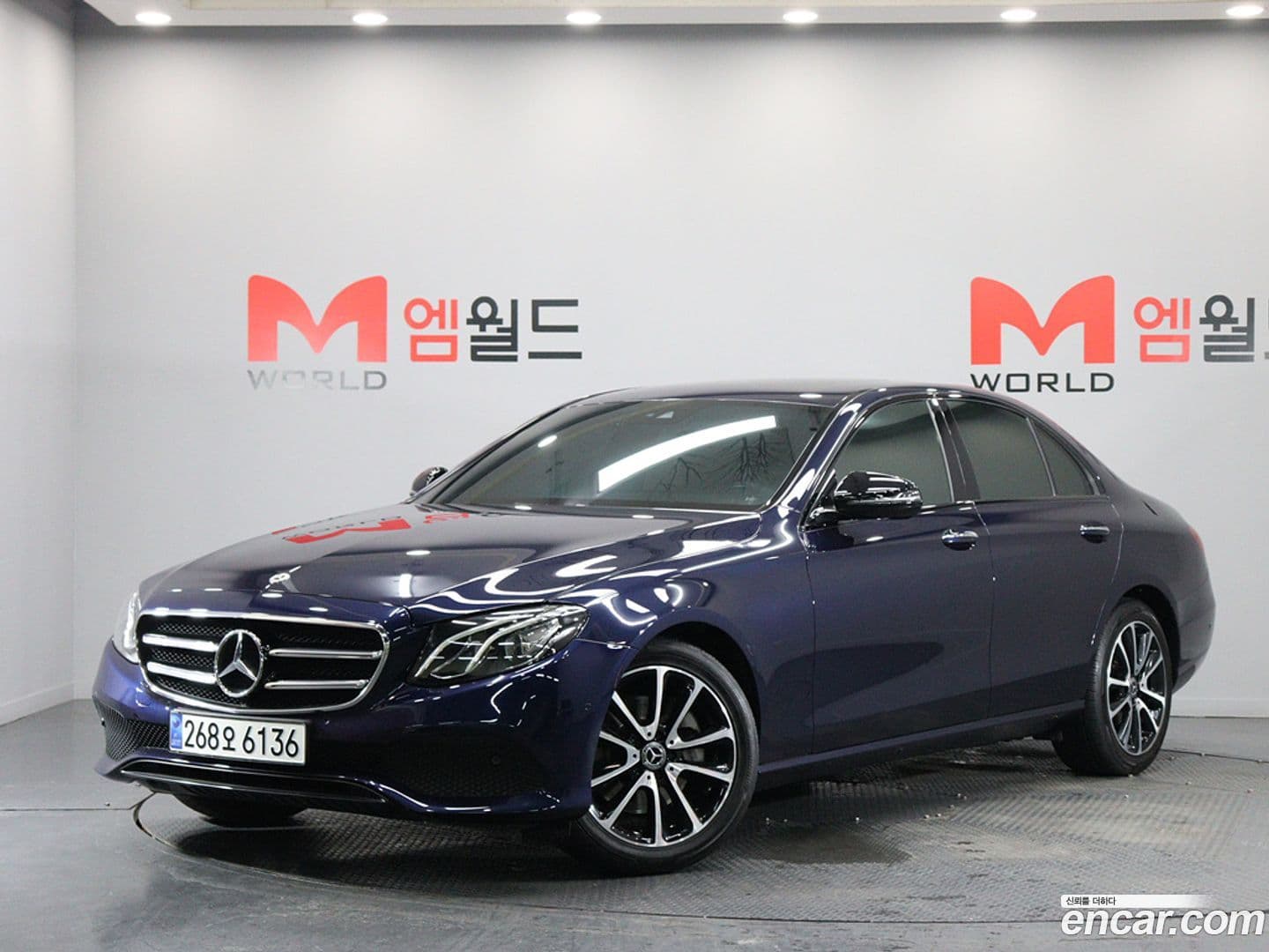 Main__Slider__Photo:E-Class Mercedes-Benz 2020.7-0