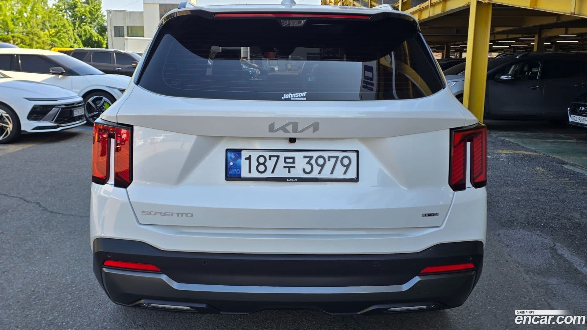 Main__Slider__Photo:Sorento Kia 2023.9-0