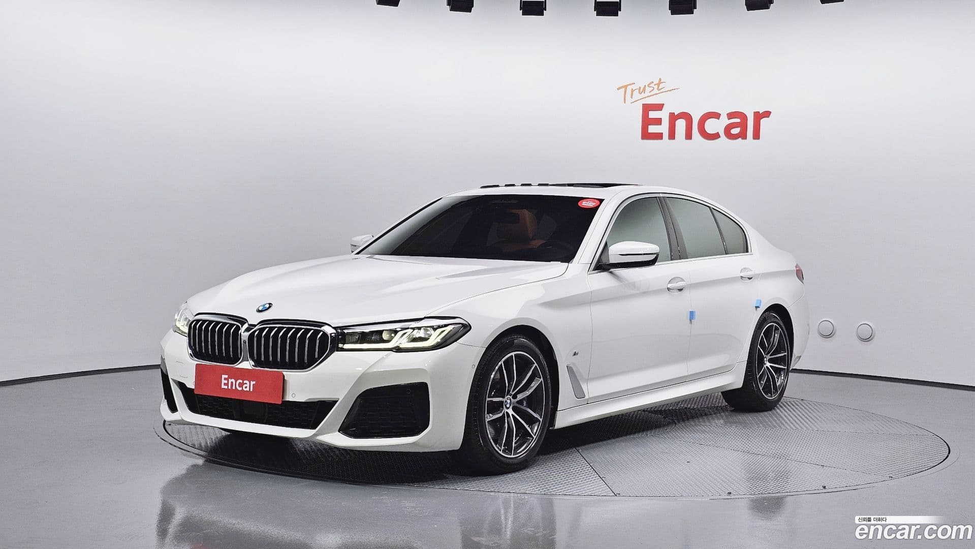 Main__Slider__Photo:5-Series BMW 2023.6-0