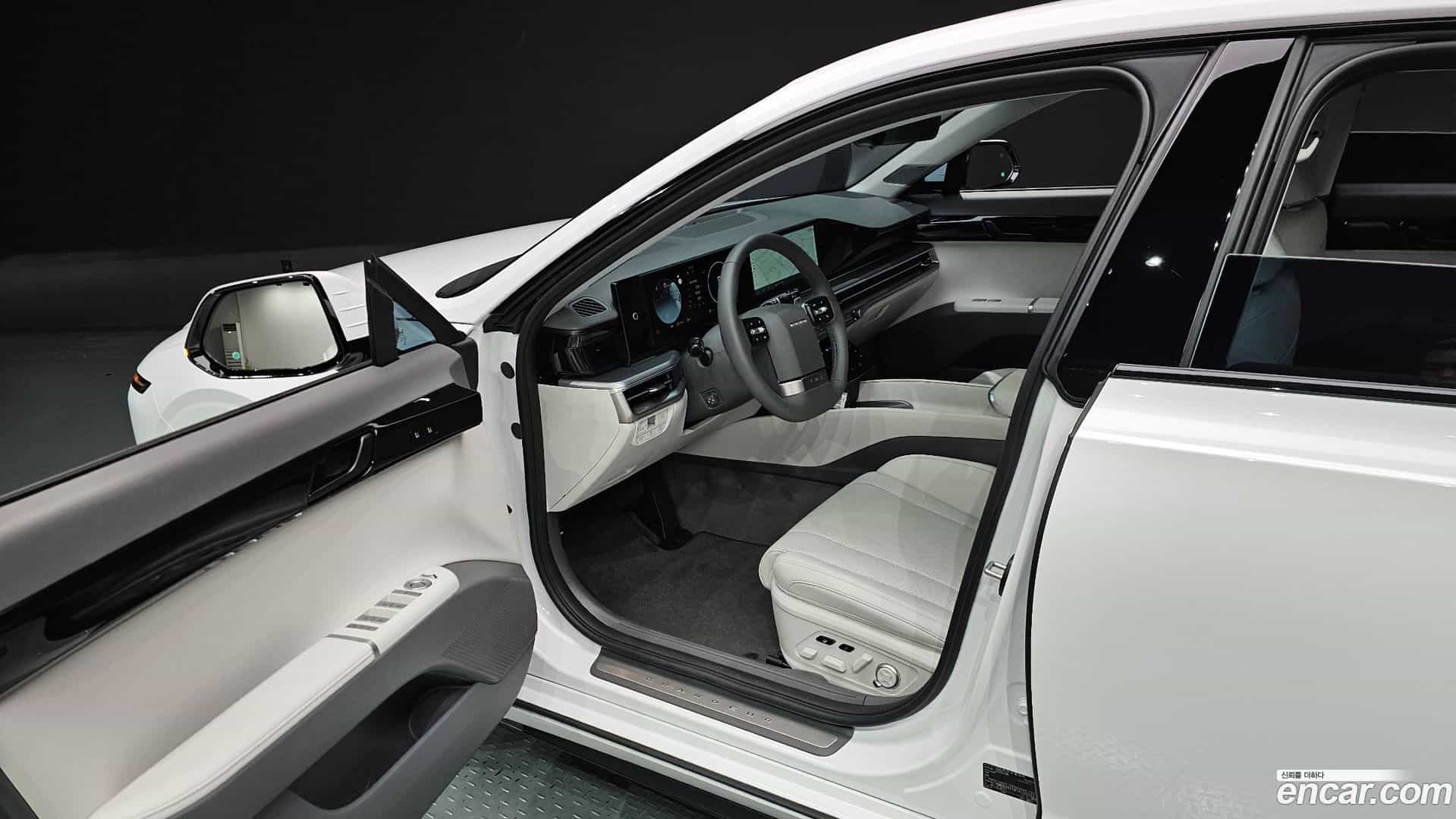 Grandeur Hyundai 2025.5-OPTION-015