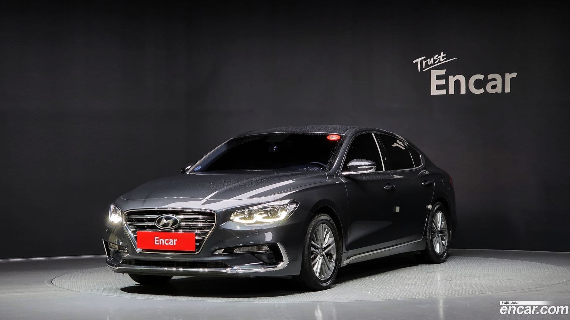 Main__Slider__Photo:Grandeur Hyundai 2017.8-0