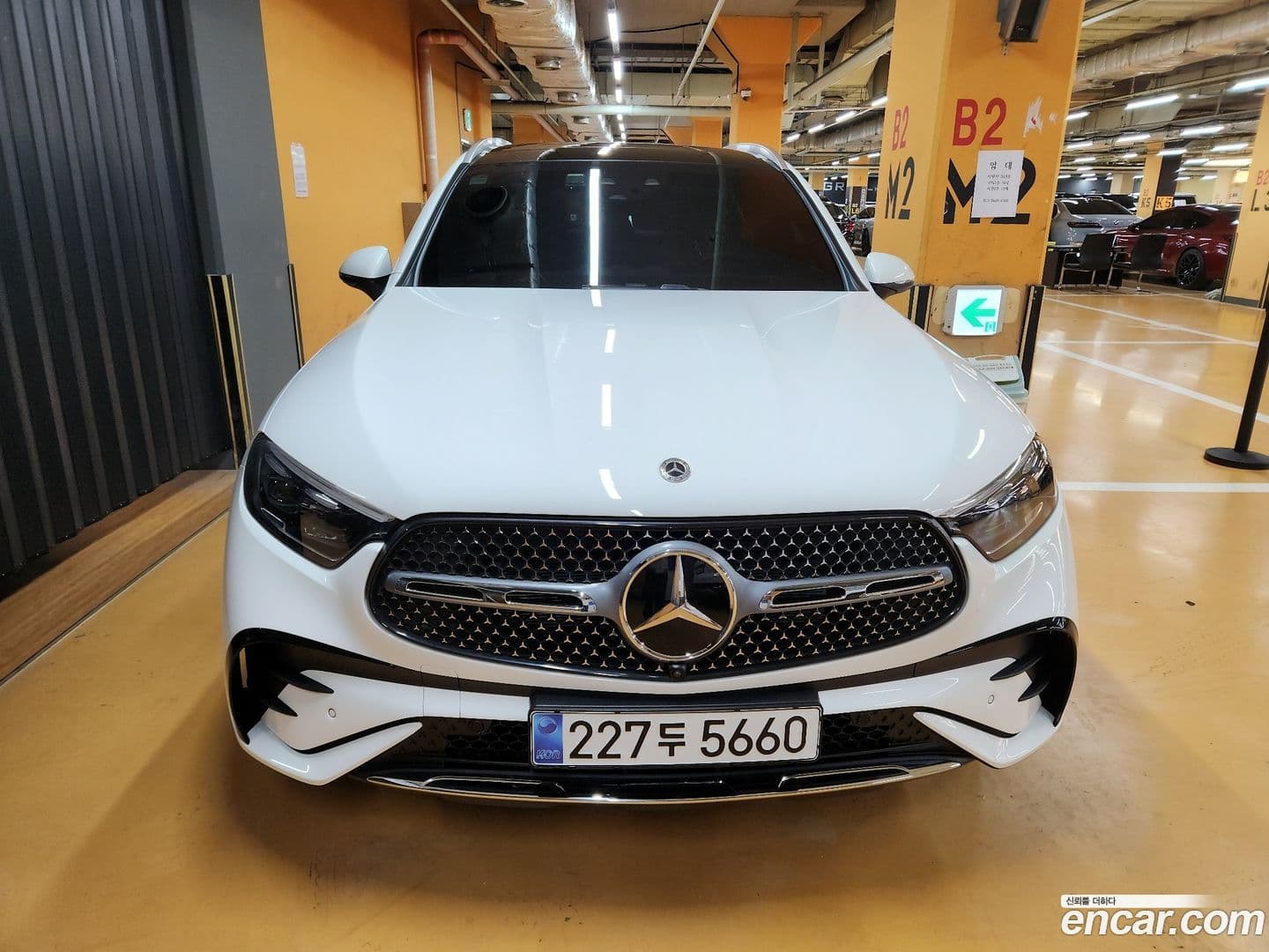 Main__Slider__Photo:GLC-Class Mercedes-Benz 2025.3-0