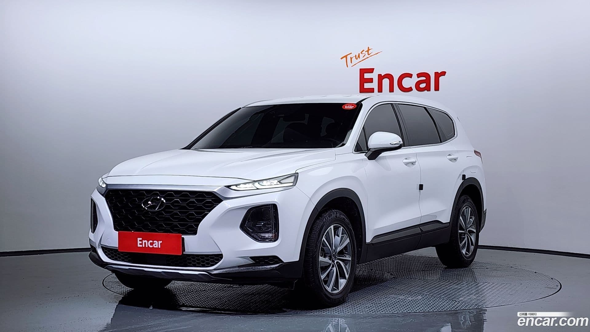 Main__Slider__Photo:Santafe Hyundai 2018.6-0