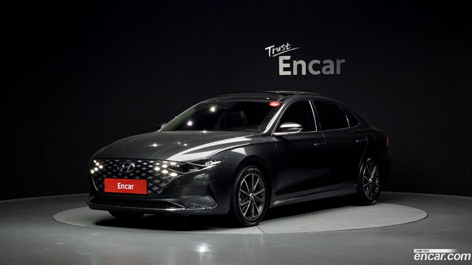 Main__Slider__Photo:Grandeur Hyundai 2020.7-0