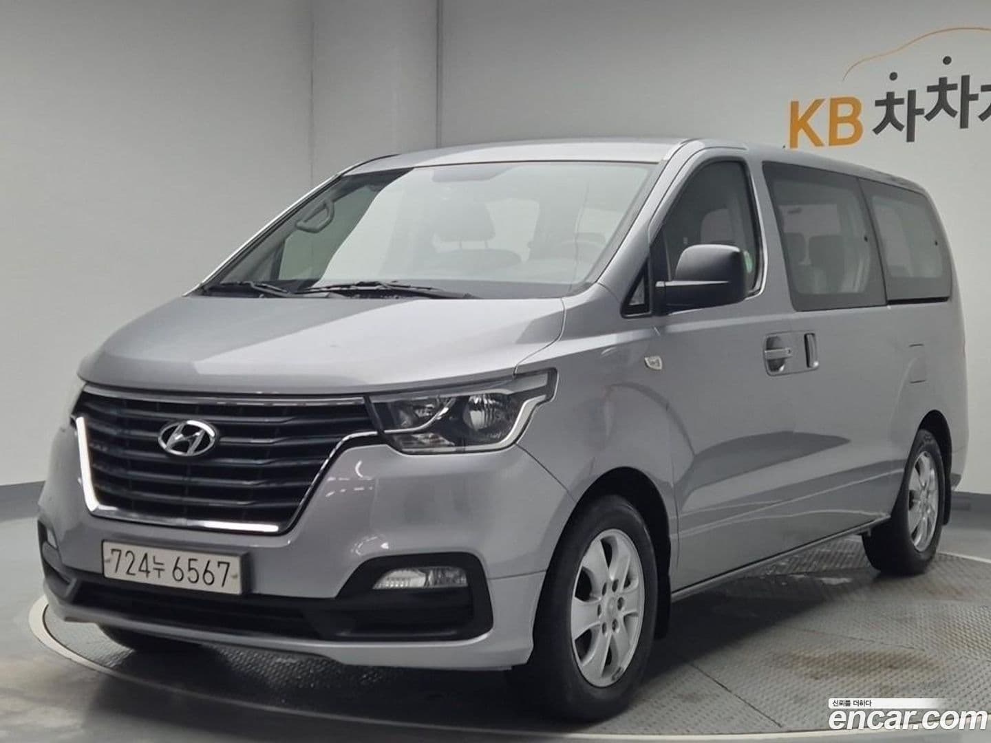Main__Slider__Photo:Starex Hyundai 2018.8-0