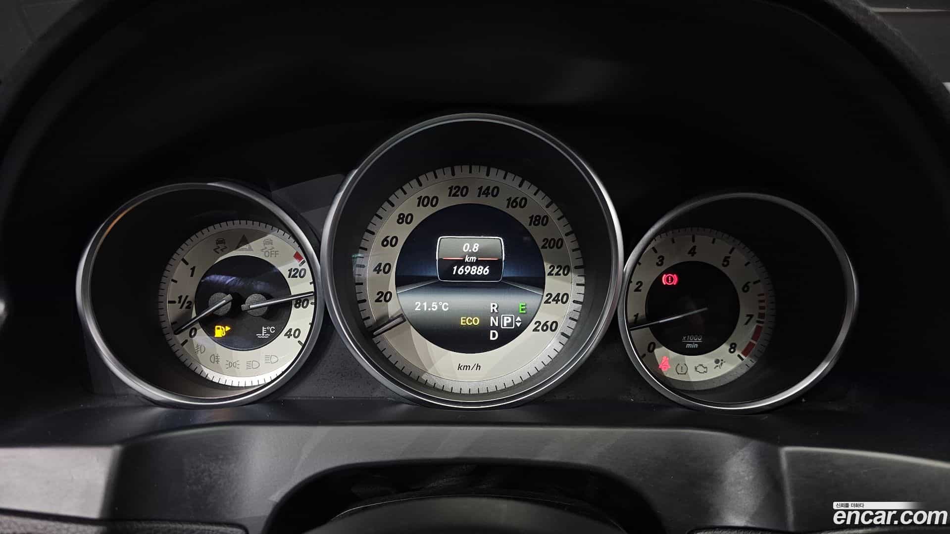E-Class Mercedes-Benz 2014.0-INNER-008
