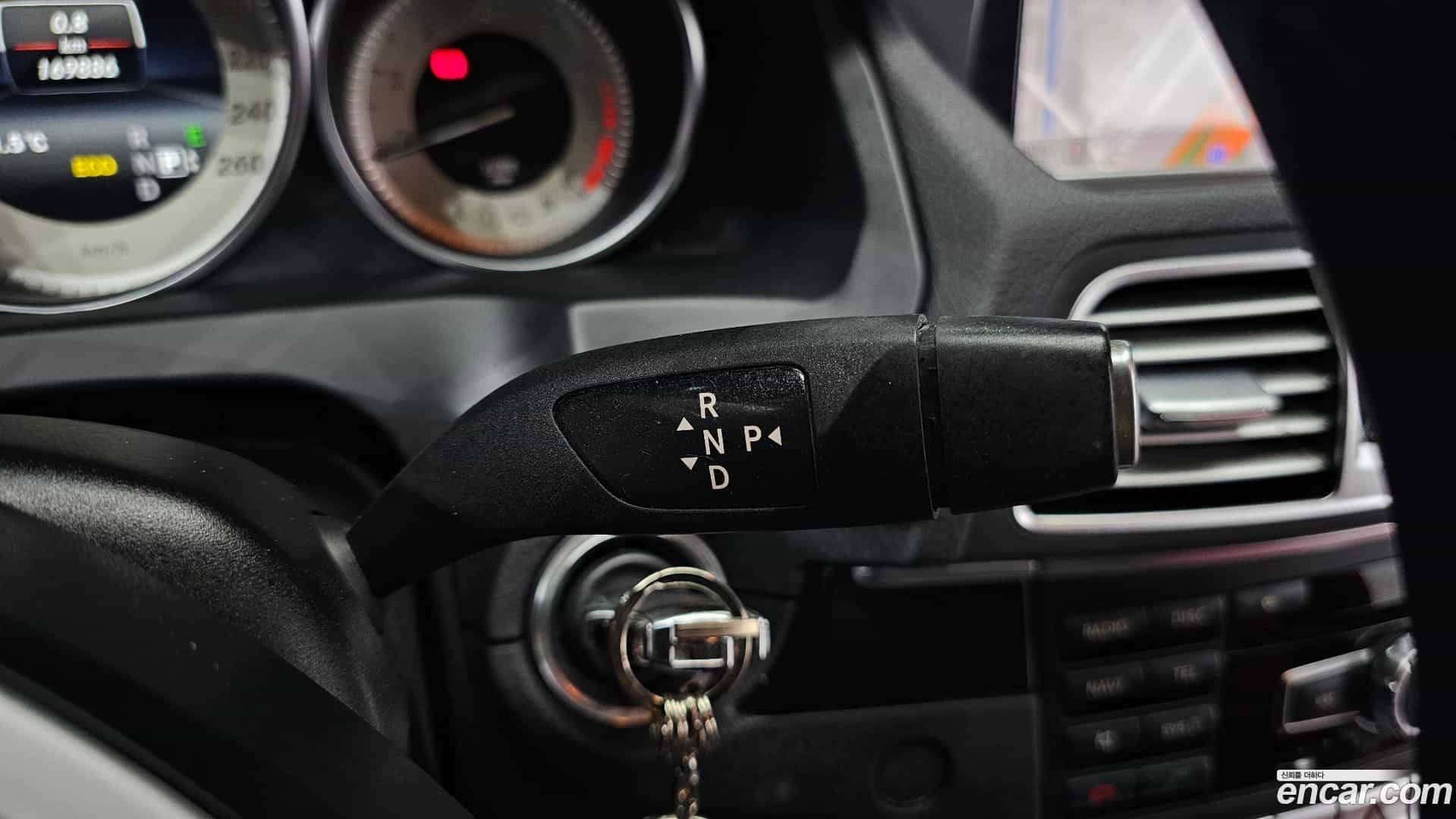 E-Class Mercedes-Benz 2014.0-INNER-009