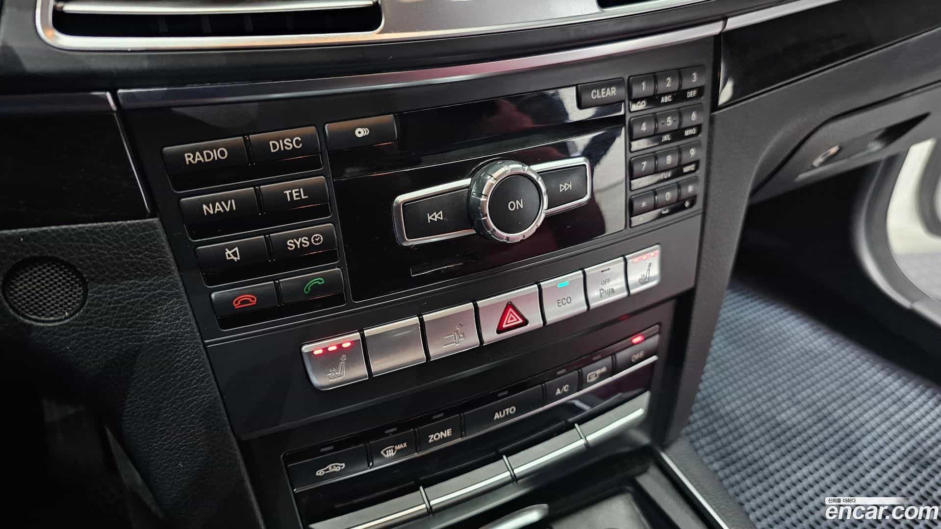 E-Class Mercedes-Benz 2014.0-OPTION-021