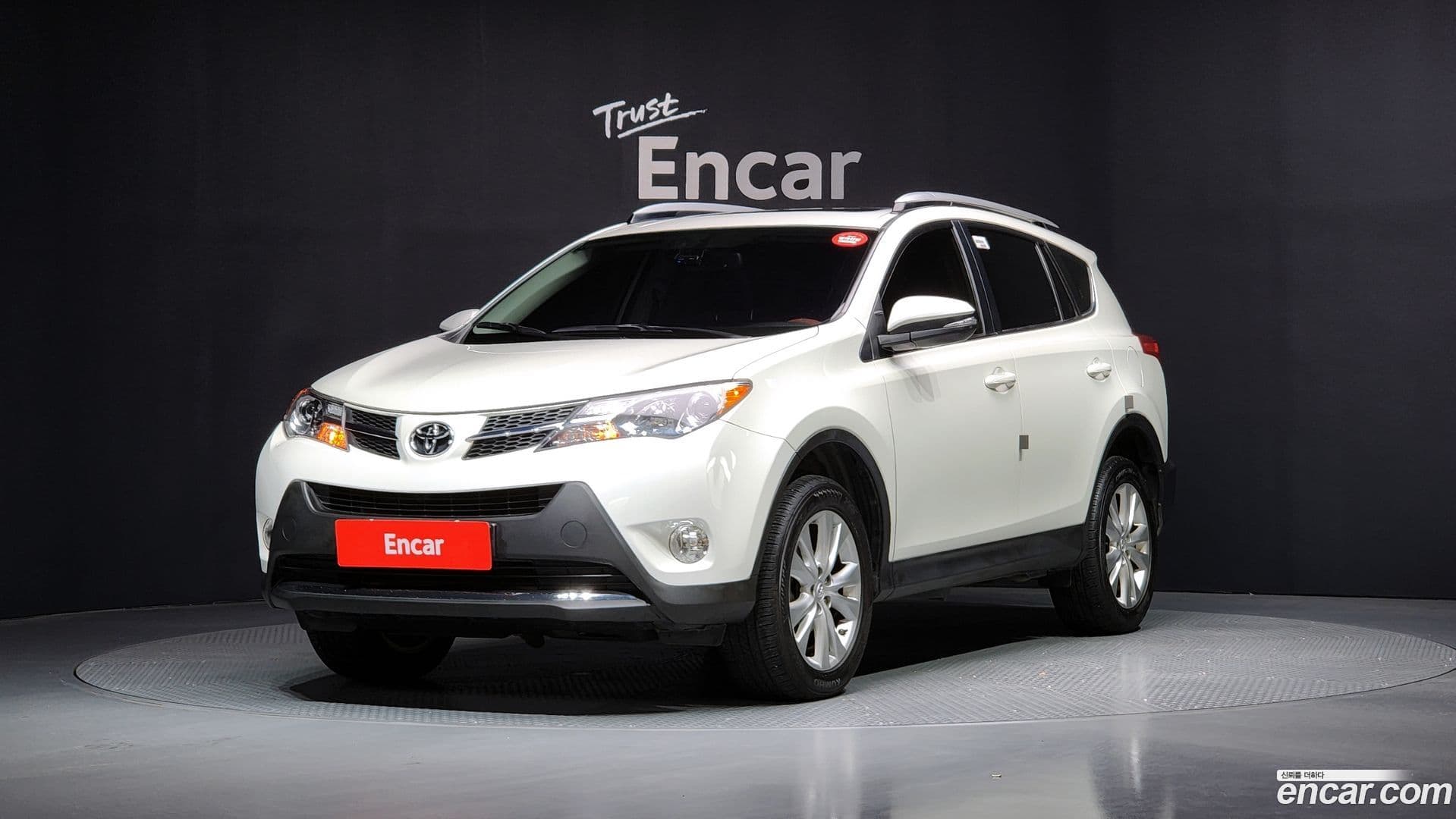 Main__Slider__Photo:RAV4 Toyota 2013.11-0