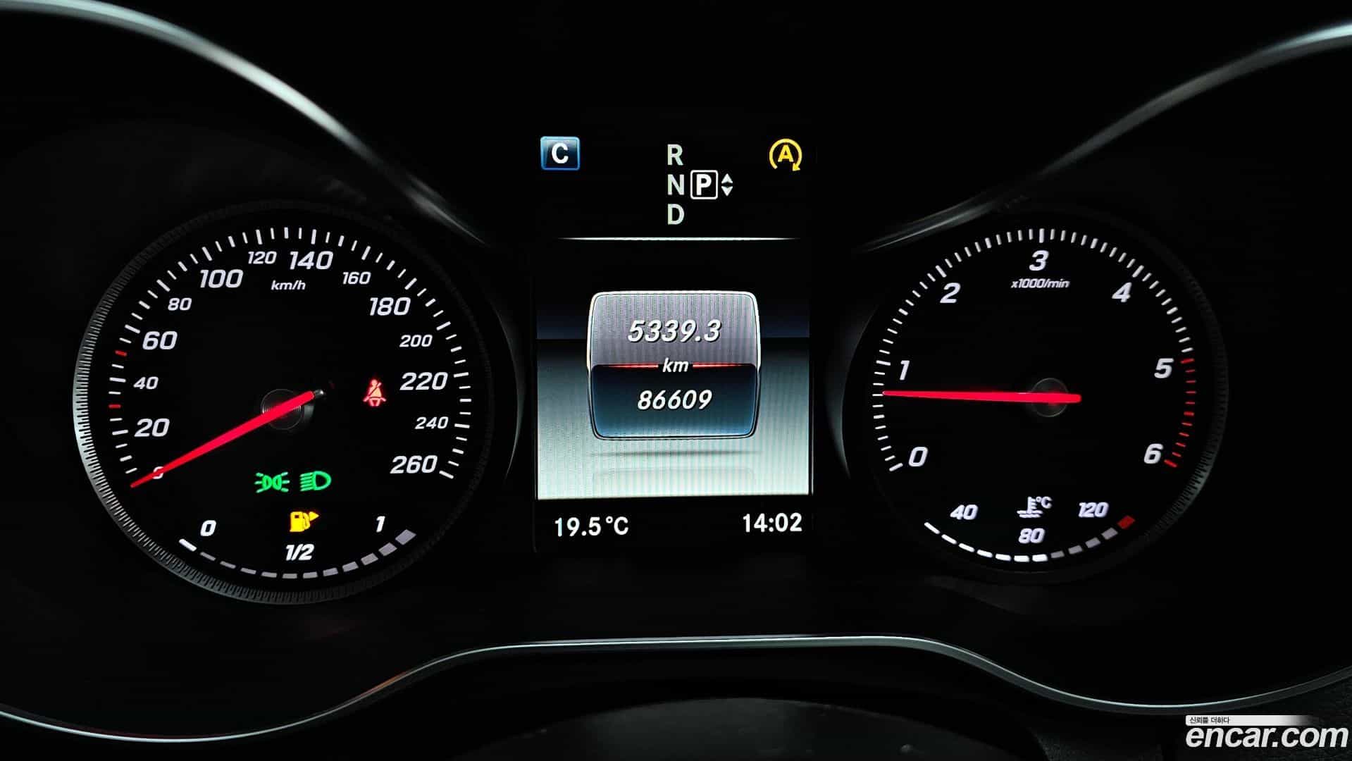 C-Class Mercedes-Benz 2015.0-INNER-008