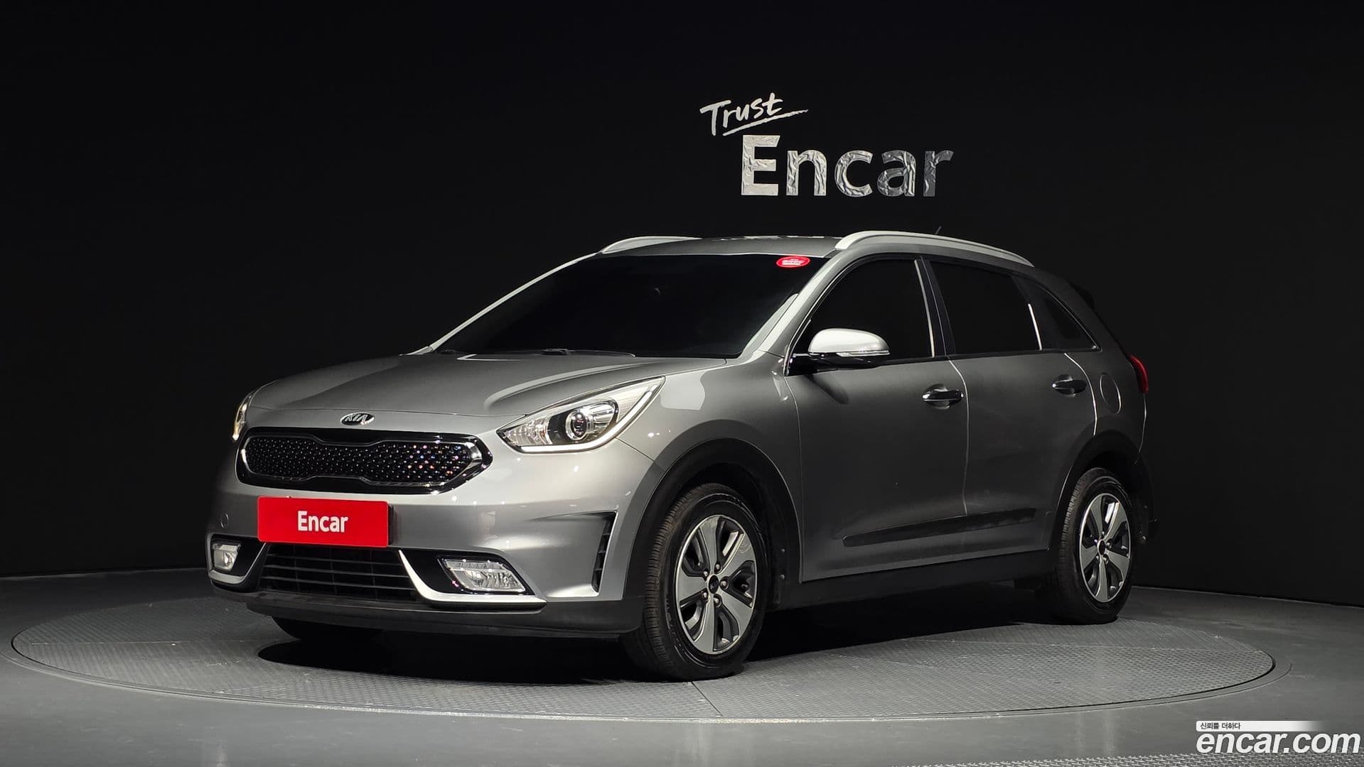 Main__Slider__Photo:Niro Kia 2018.7-0
