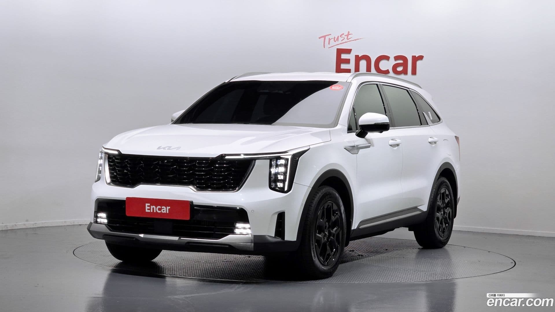 Main__Slider__Photo:Sorento Kia 2023.9-0