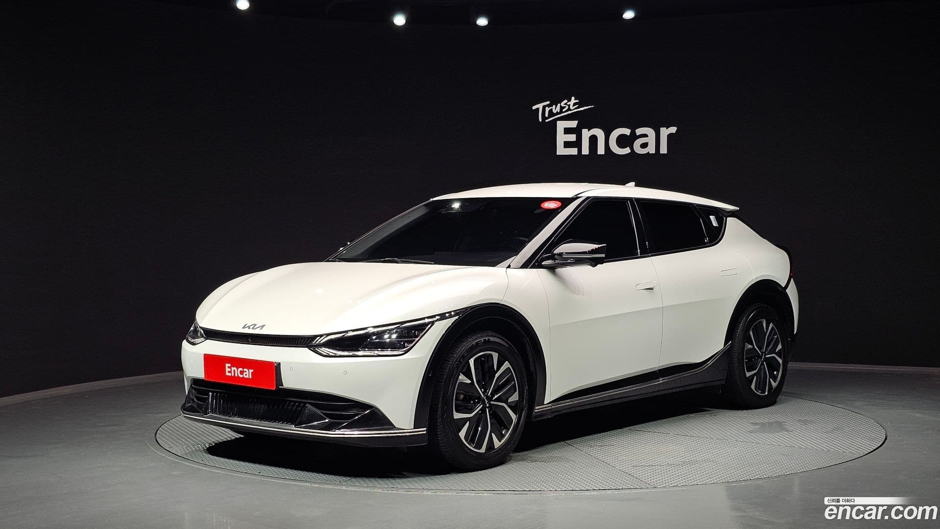 Main__Slider__Photo:EV6 Kia 2022.2-0