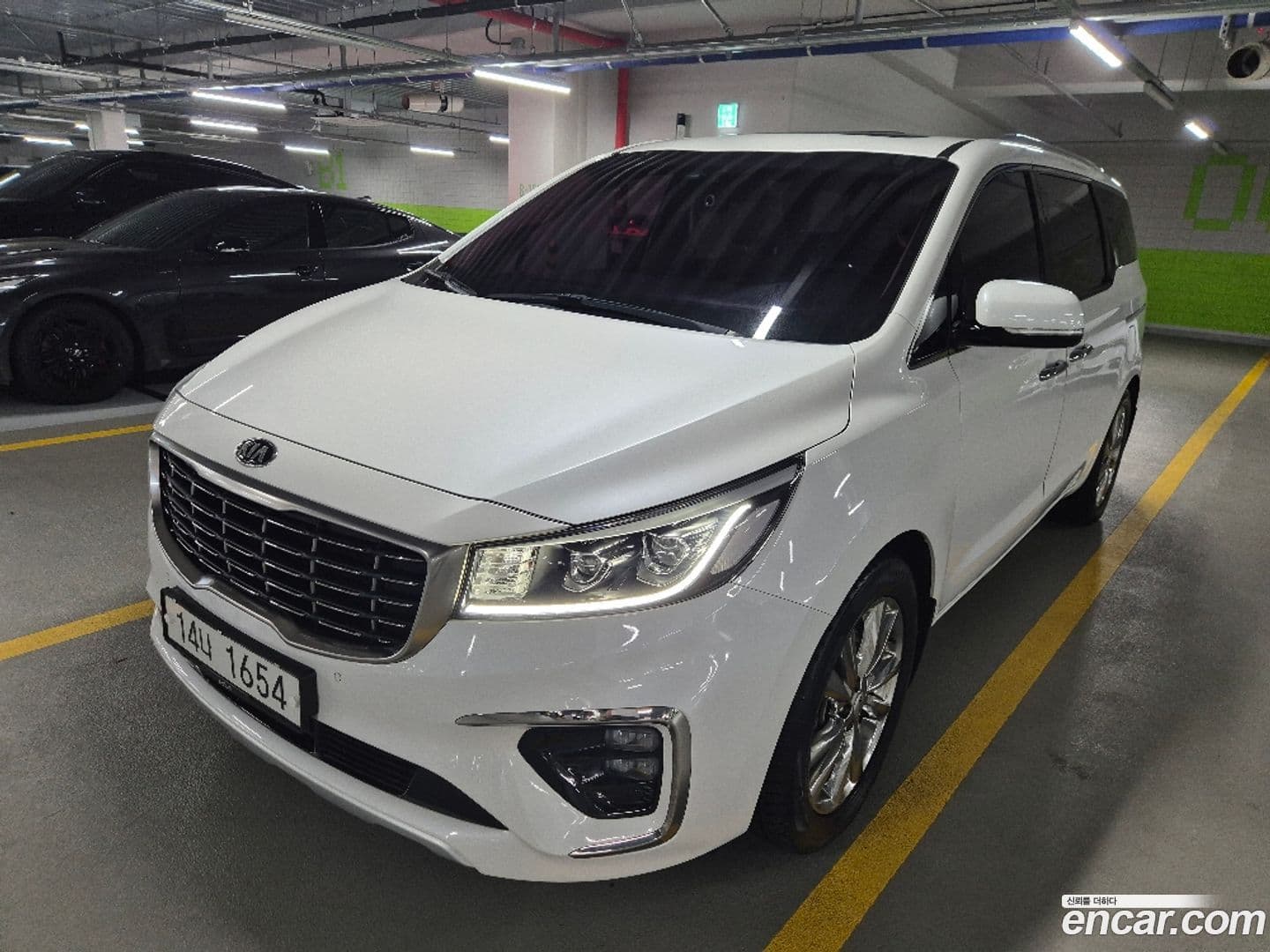 Main__Slider__Photo:Canival Kia 2018.11-0
