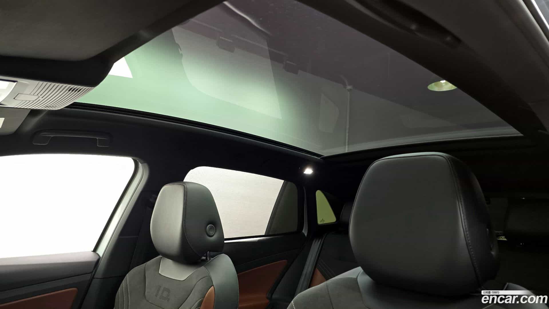 ID.4 Volkswagen 2022.8-OPTION-021