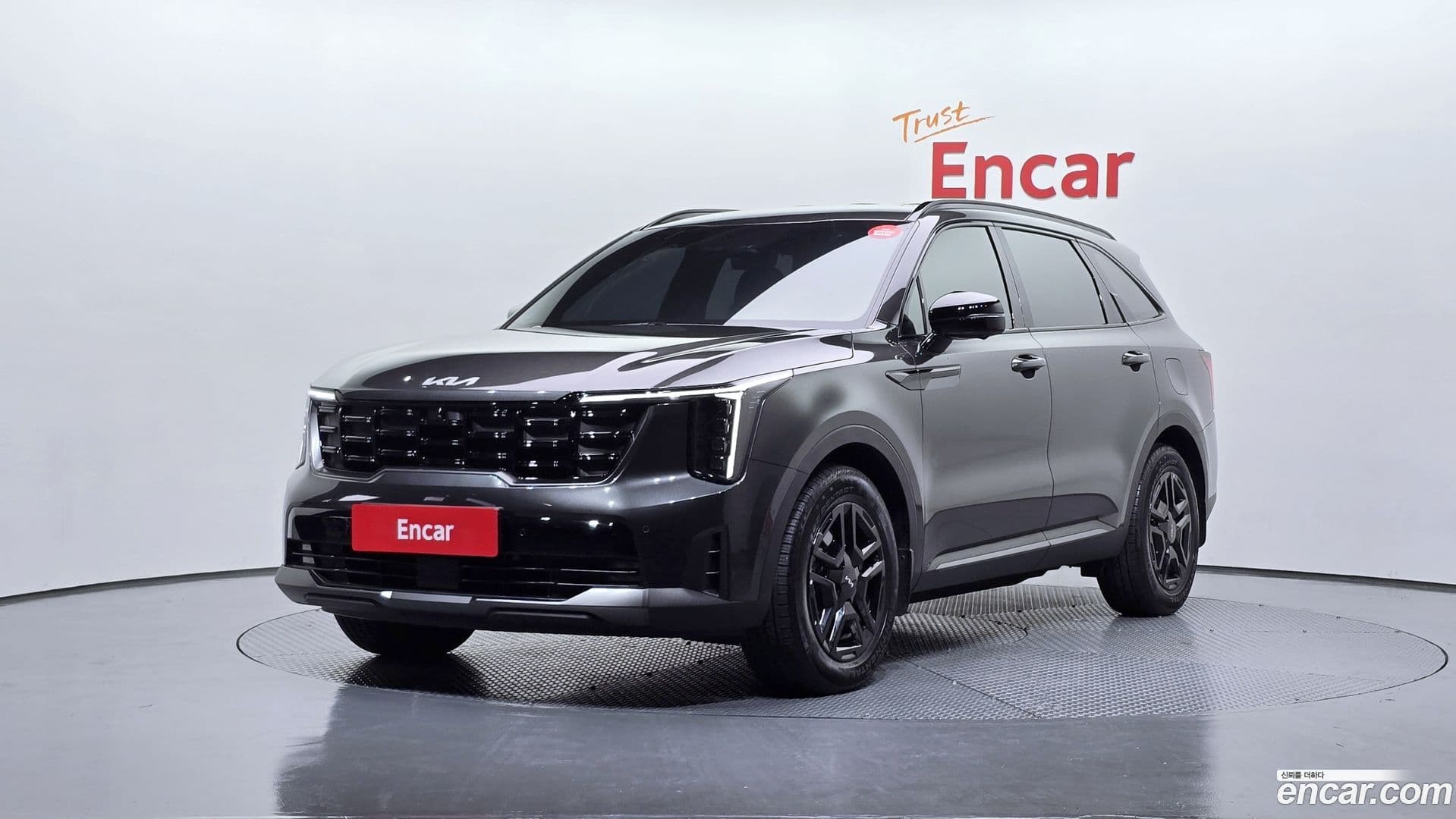Main__Slider__Photo:Sorento Kia 2024.9-0