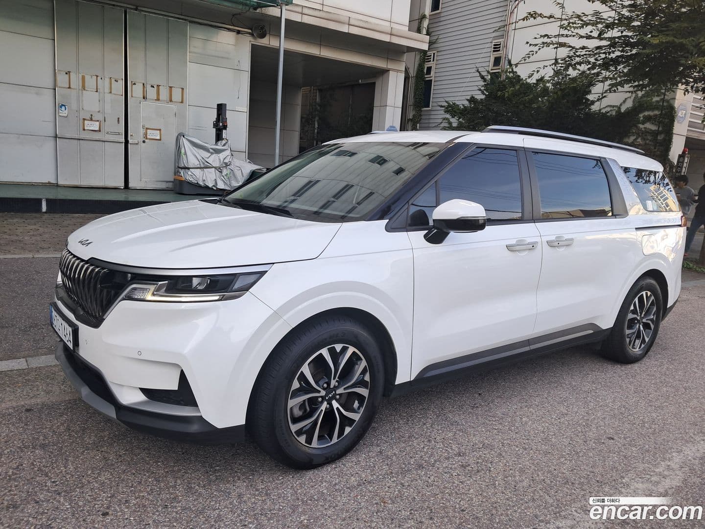 Main__Slider__Photo:Canival Kia 2022.7-0