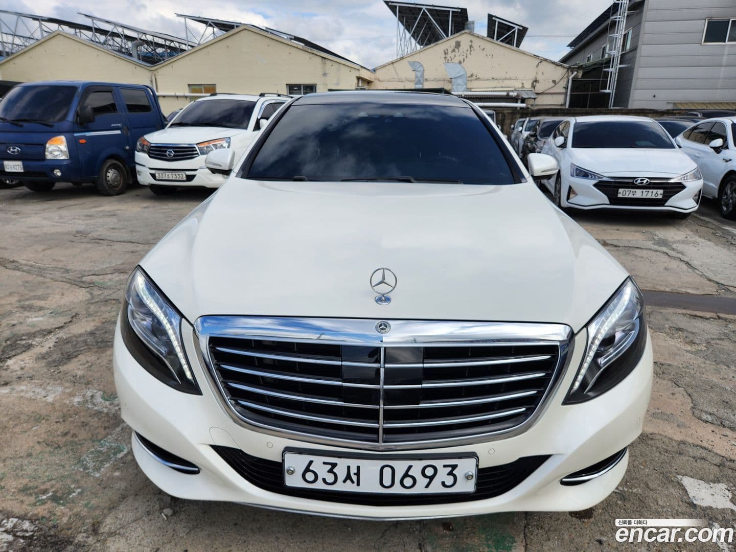 Main__Slider__Photo:S-Class Mercedes-Benz 2015.3-0