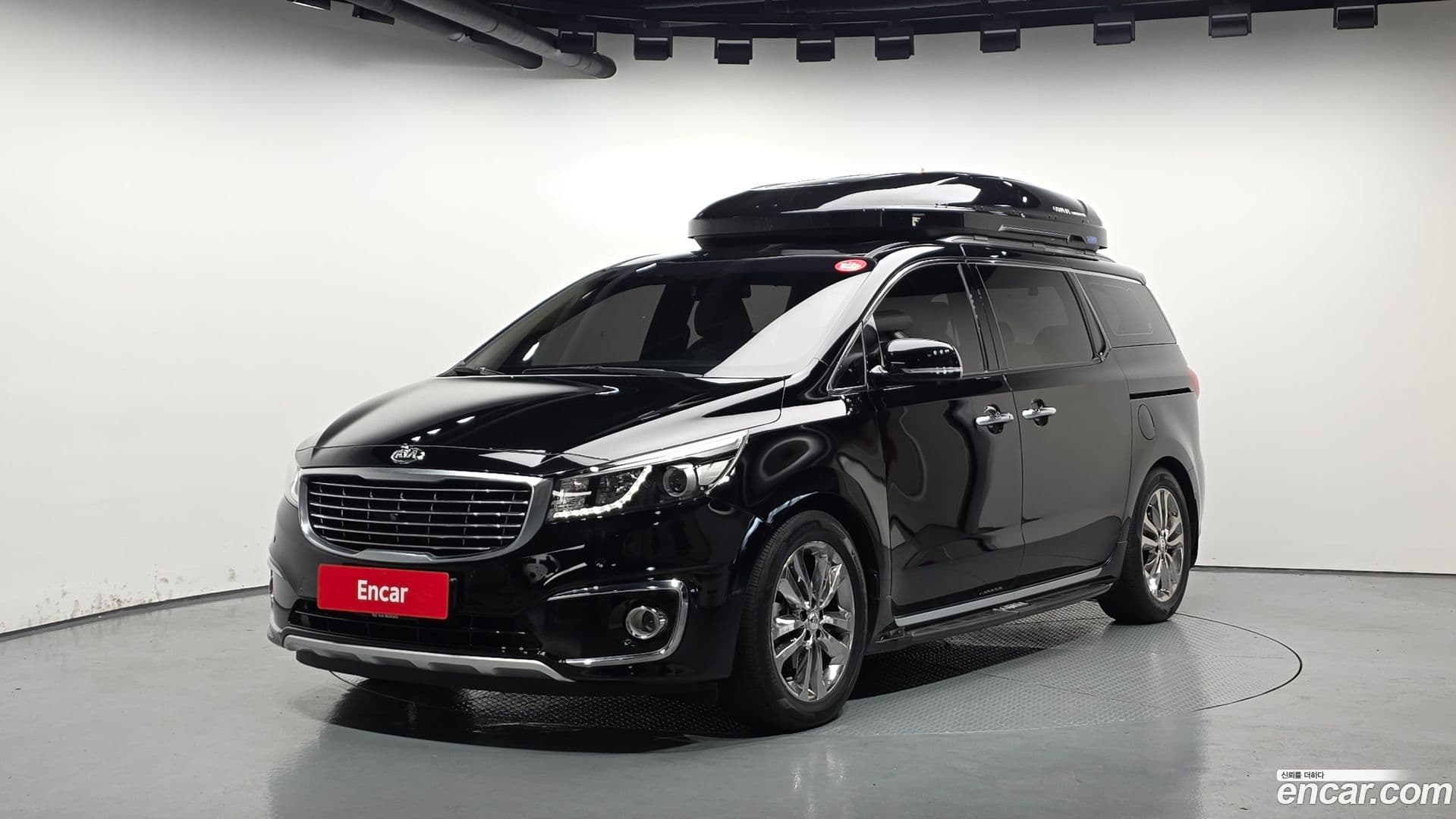 Main__Slider__Photo:Canival Kia 2016.11-0