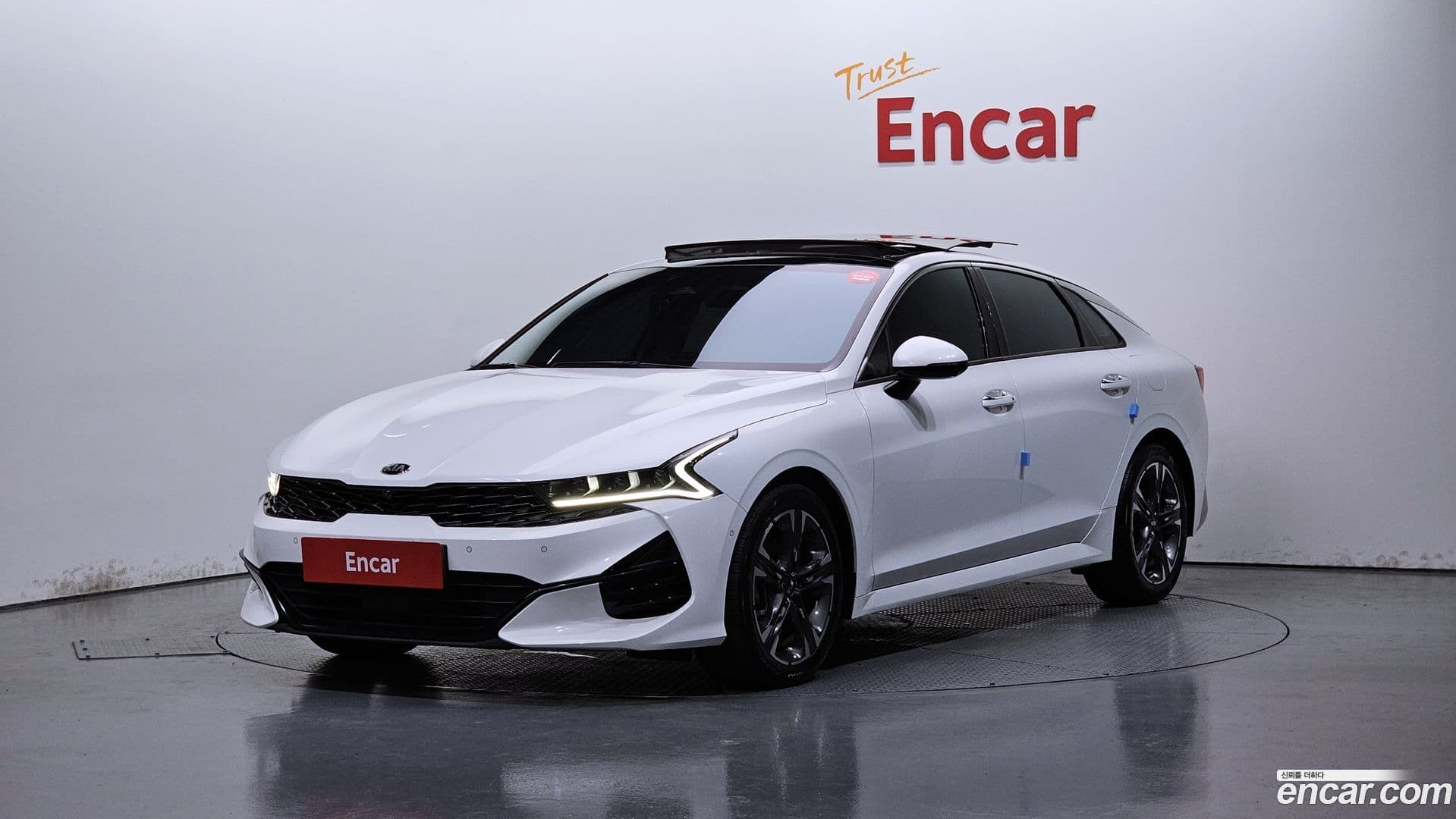 Main__Slider__Photo:K5 Kia 2020.6-0