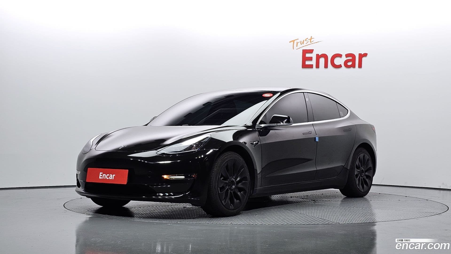 Main__Slider__Photo:Model 3 Tesla 2020.0-0
