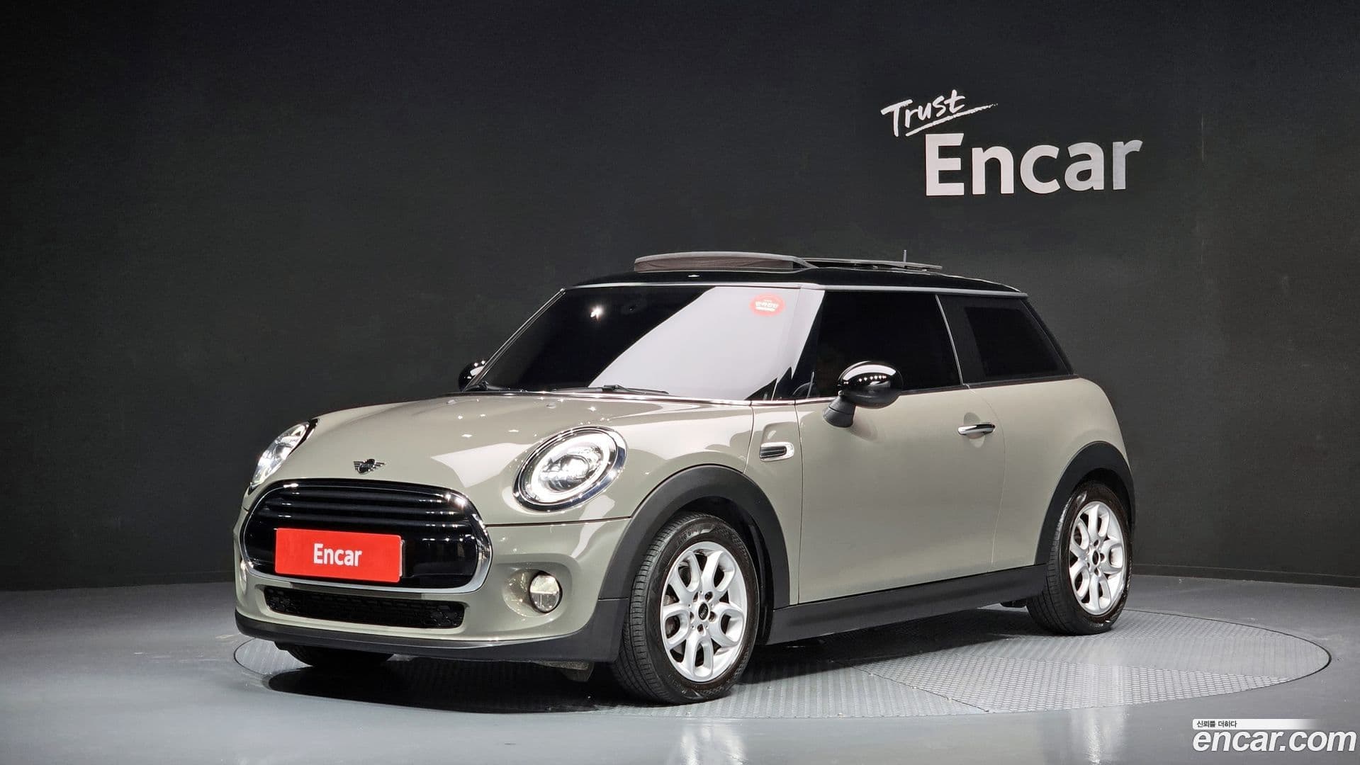 Main__Slider__Photo:Cooper Mini 2019.2-0