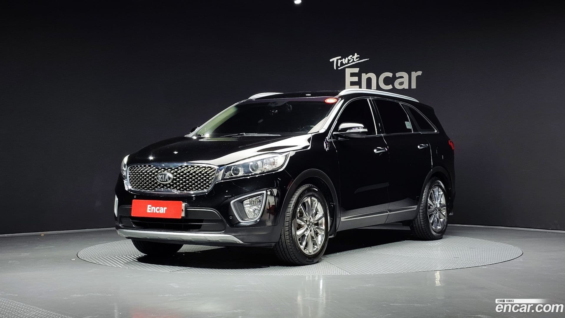 Main__Slider__Photo:Sorento Kia 2015.3-0