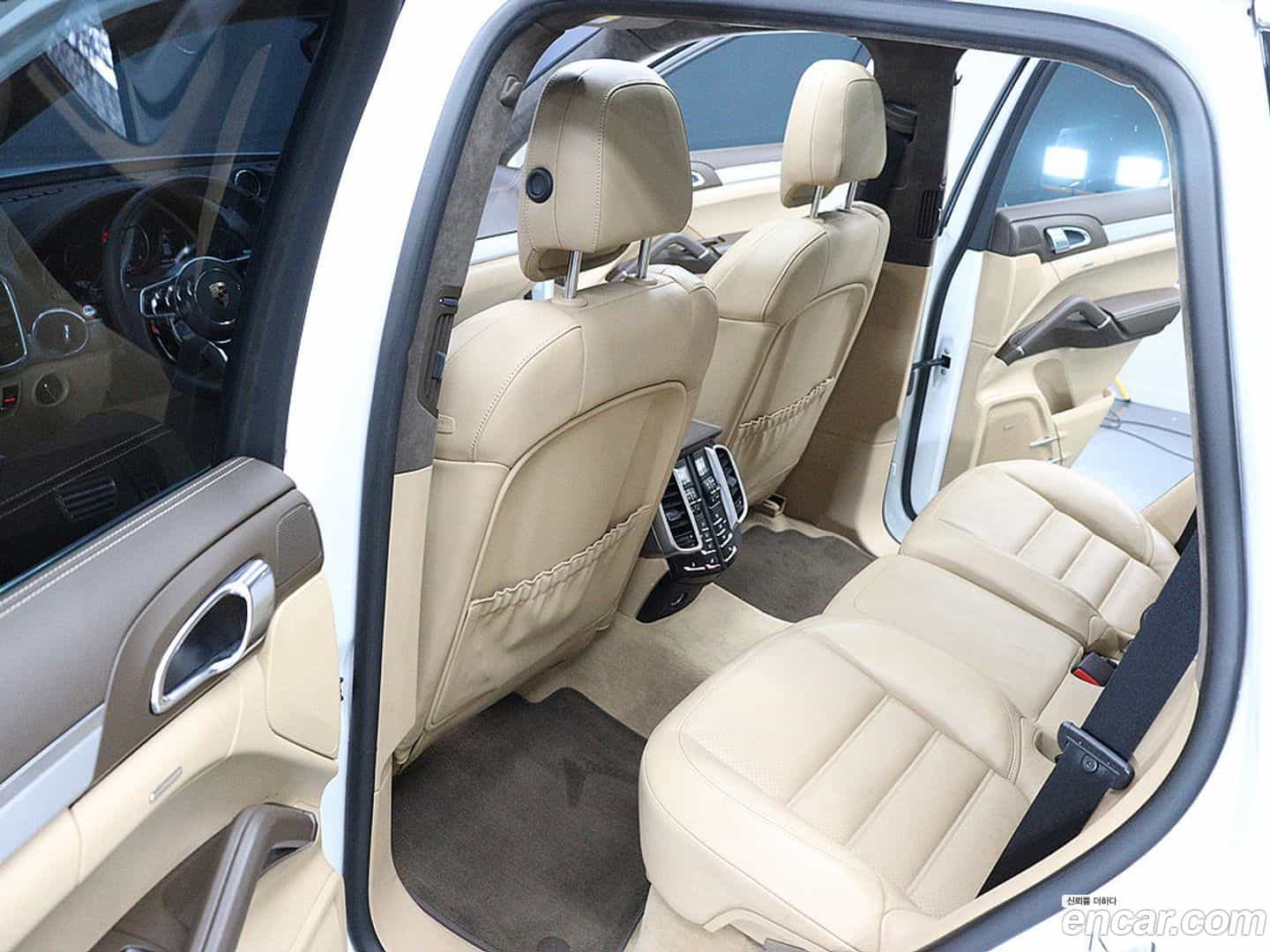 Cayenne Porsche 2018.3-OPTION-019