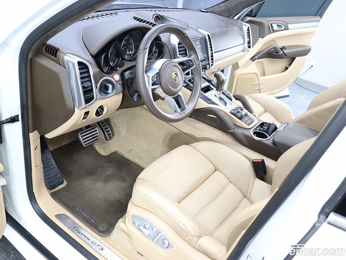 Cayenne Porsche 2018.3-OPTION-020